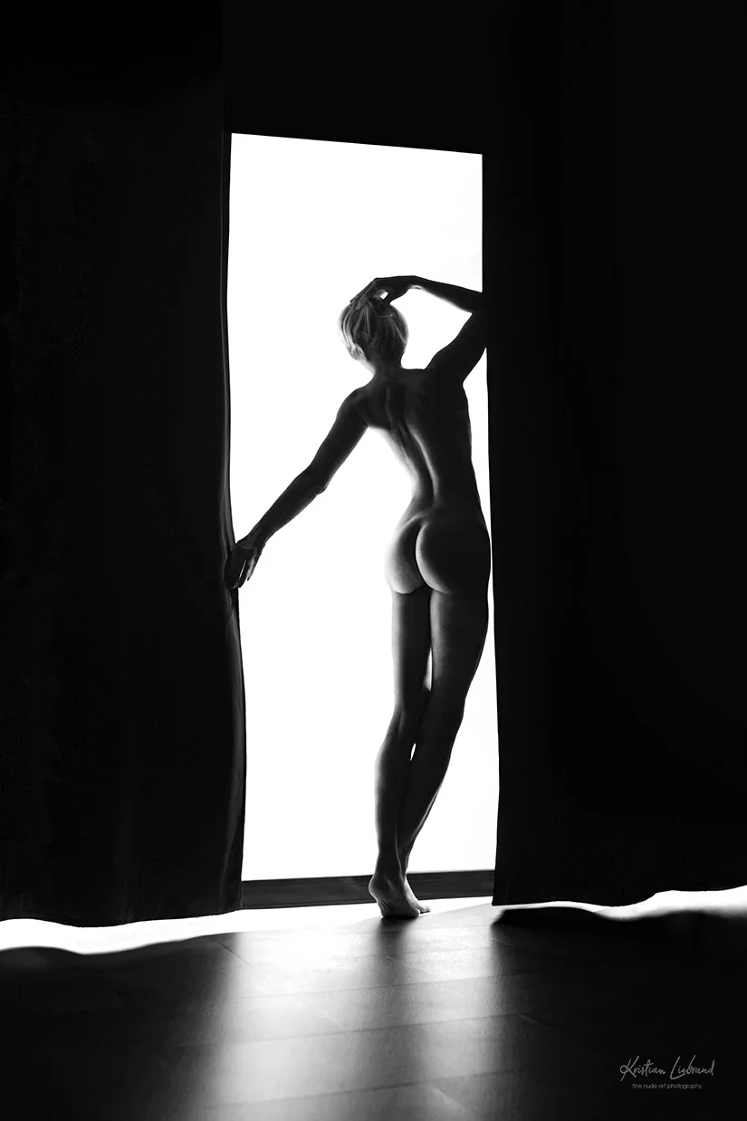 ​Zwart-Wit Naaktfotografie Fine Art Nudes, Boudoirfoto´s Galerie–Inspiratie-Fotokunst